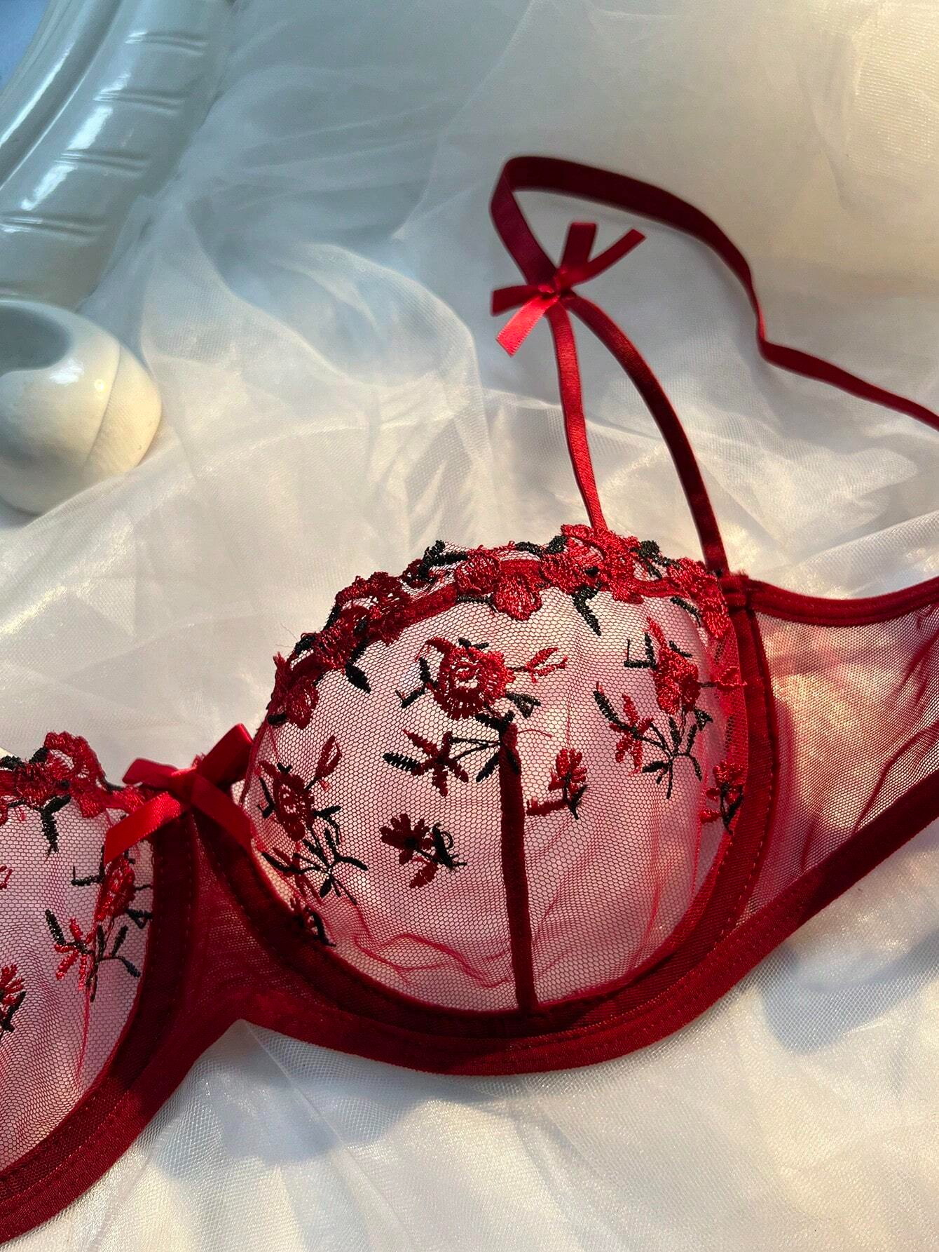 Wine Kiss flower